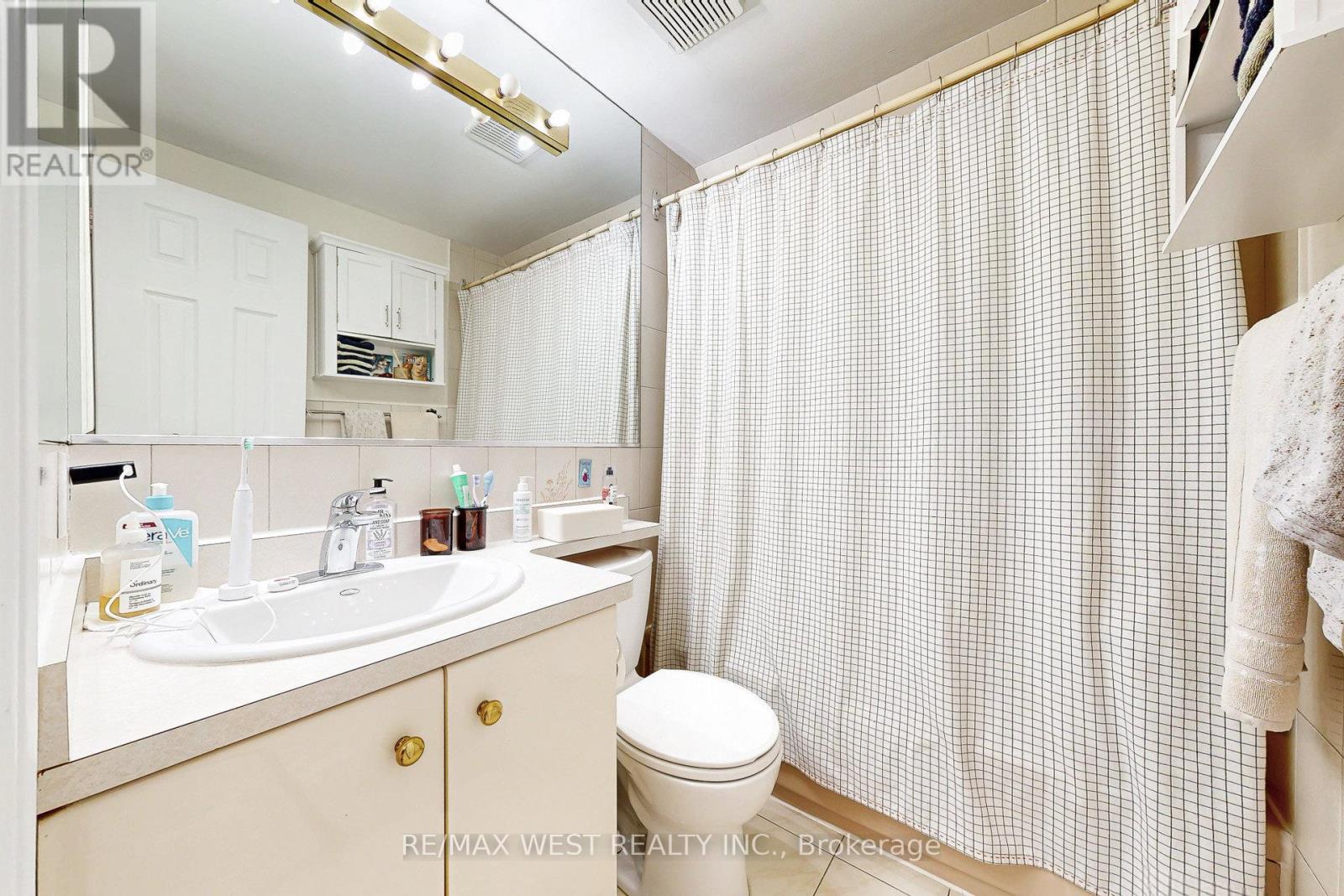 52 Heydon Park Road, Toronto, Ontario  M6J 2C8 - Photo 8 - C12428115