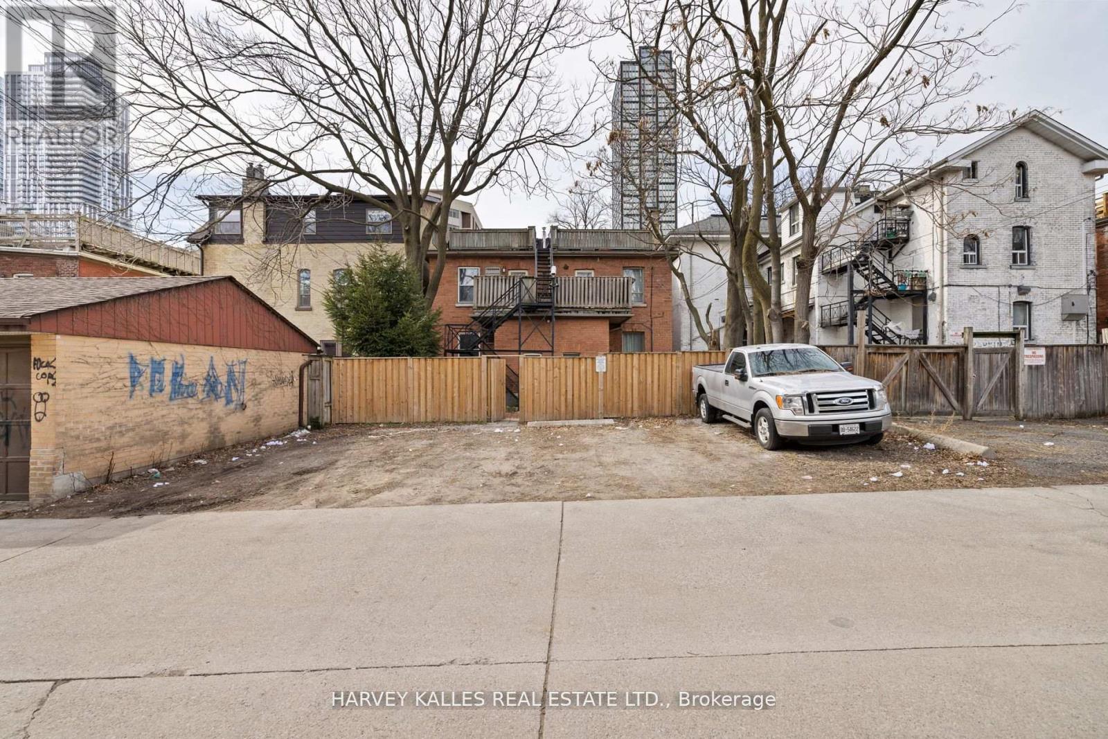 105-107 Pembroke Street, Toronto, Ontario  M5A 2N9 - Photo 27 - C12428128