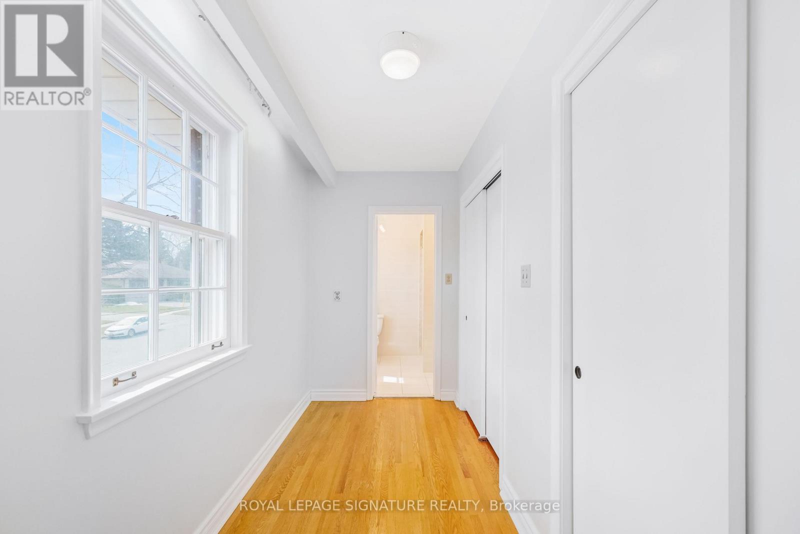 12 Feldbar Court, Toronto, Ontario  M2N 4P8 - Photo 17 - C12428129