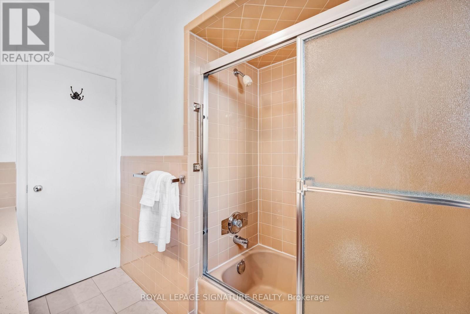 12 Feldbar Court, Toronto, Ontario  M2N 4P8 - Photo 25 - C12428129