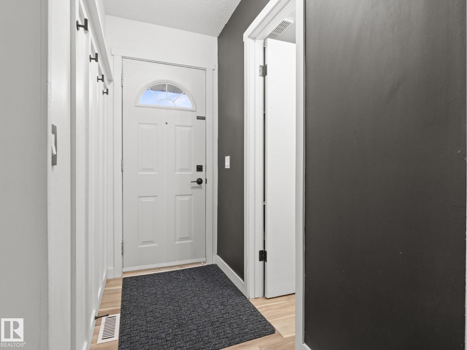 #16 9619 180 St Nw, Edmonton, Alberta  T5T 4L9 - Photo 2 - E4459603