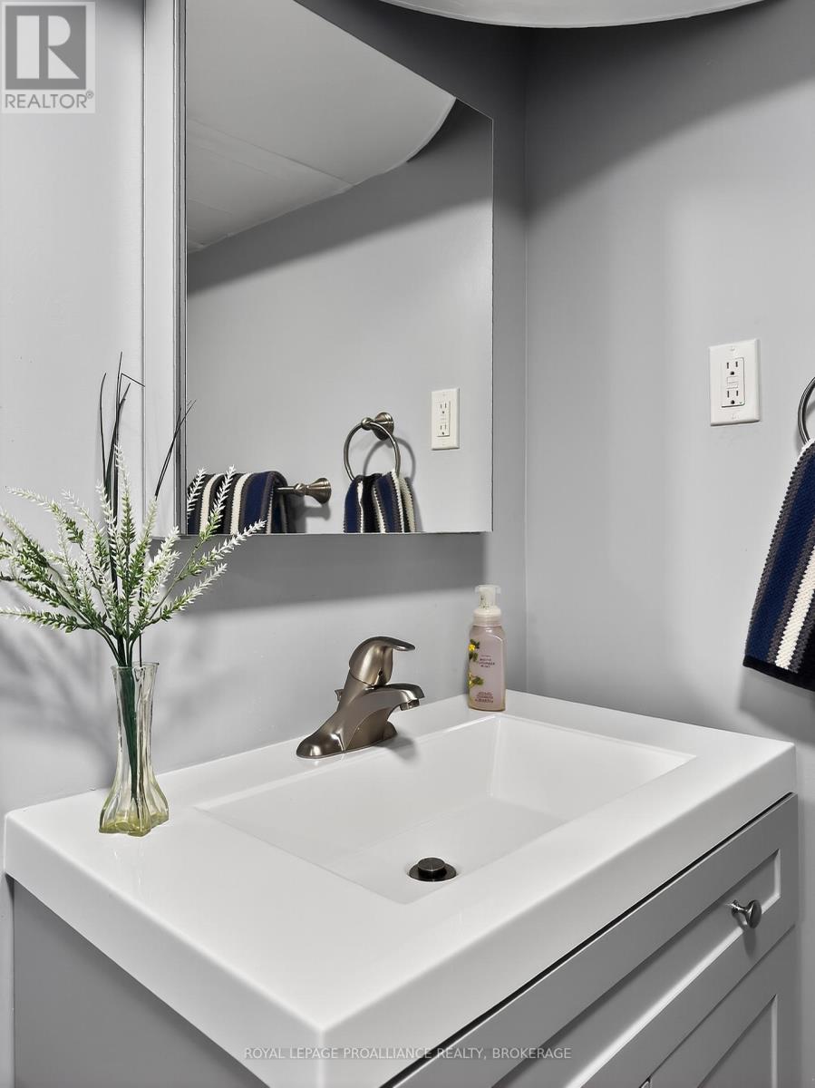 855 Woodbine Road, Kingston, Ontario  K7P 2X3 - Photo 26 - X12428277
