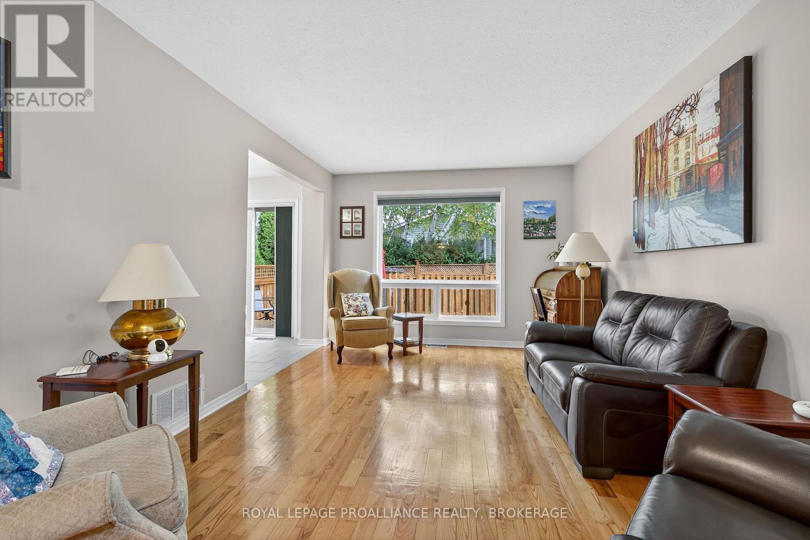 270 Ellesmeer Avenue, Kingston, Ontario  K7P 3C6 - Photo 10 - X12428298