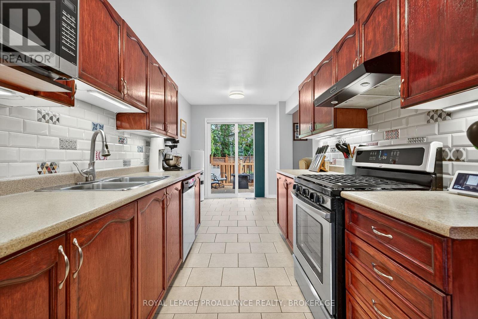 270 Ellesmeer Avenue, Kingston, Ontario  K7P 3C6 - Photo 14 - X12428298