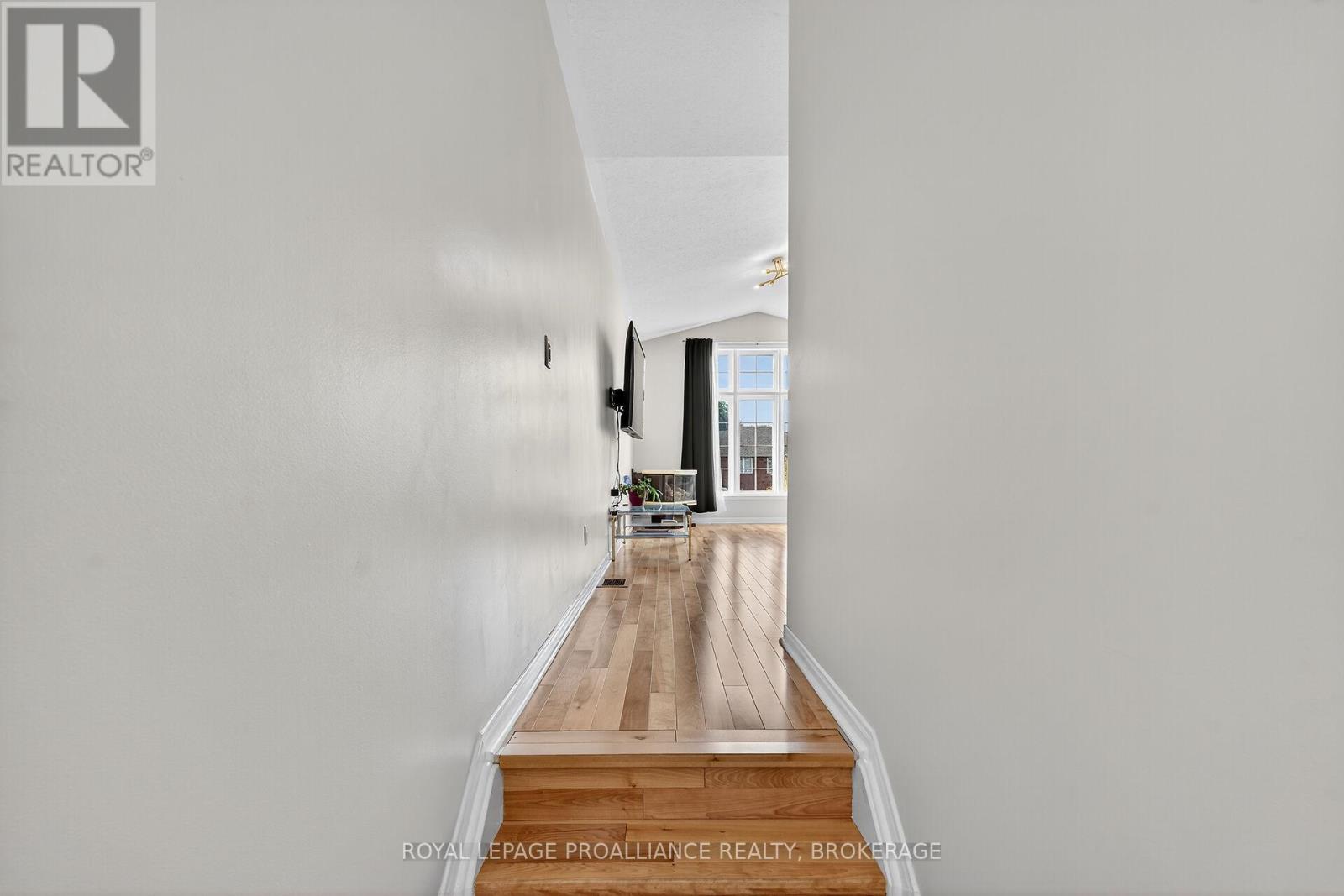 270 Ellesmeer Avenue, Kingston, Ontario  K7P 3C6 - Photo 28 - X12428298