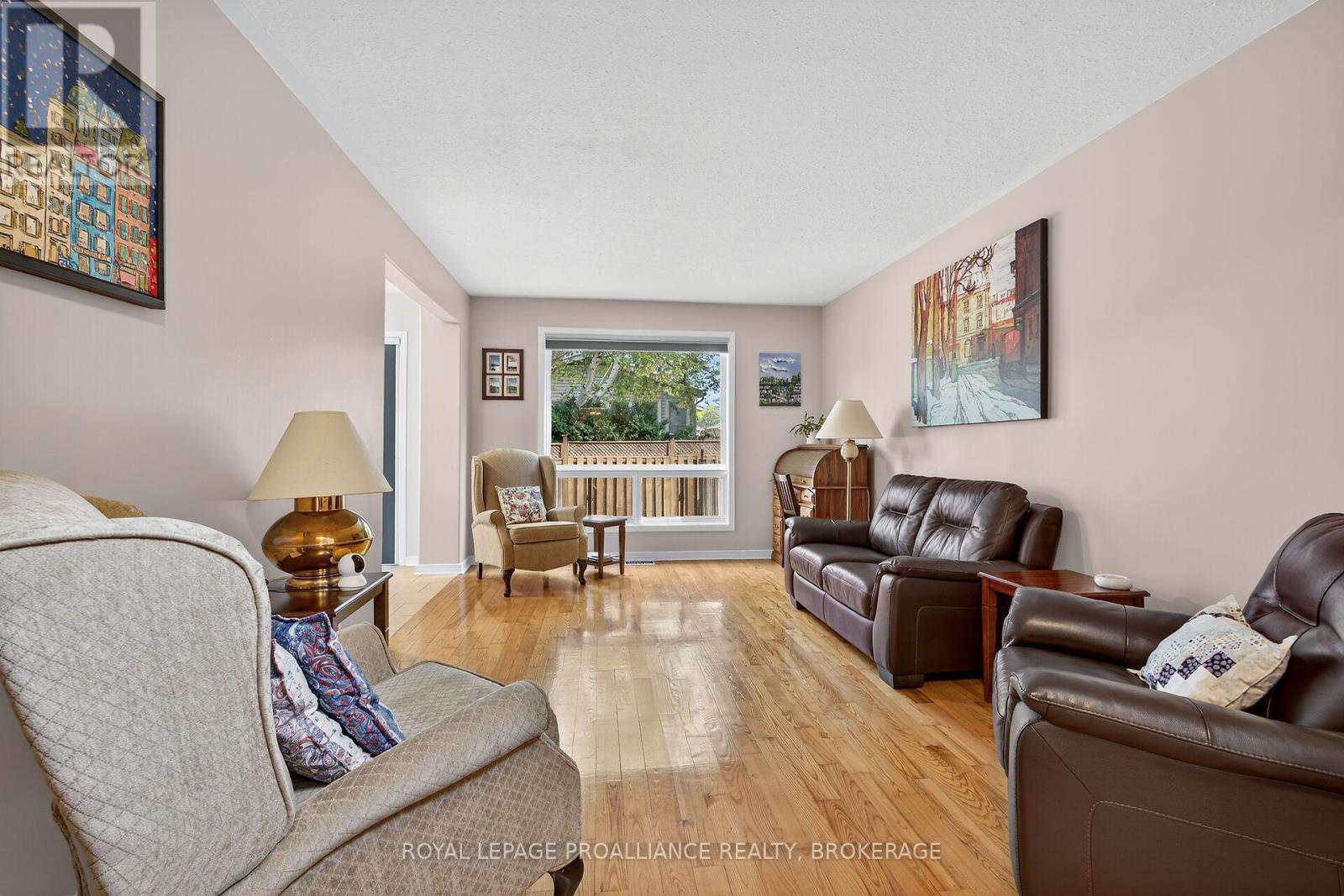 270 Ellesmeer Avenue, Kingston, Ontario  K7P 3C6 - Photo 8 - X12428298