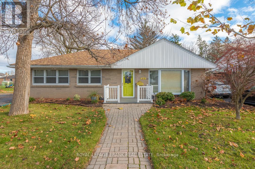 872 WESTERN AVENUE, Peterborough, Ontario