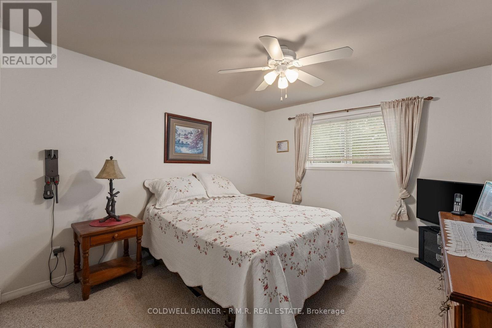 34 John Street, Kawartha Lakes, Ontario  K0M 1A0 - Photo 14 - X12428282