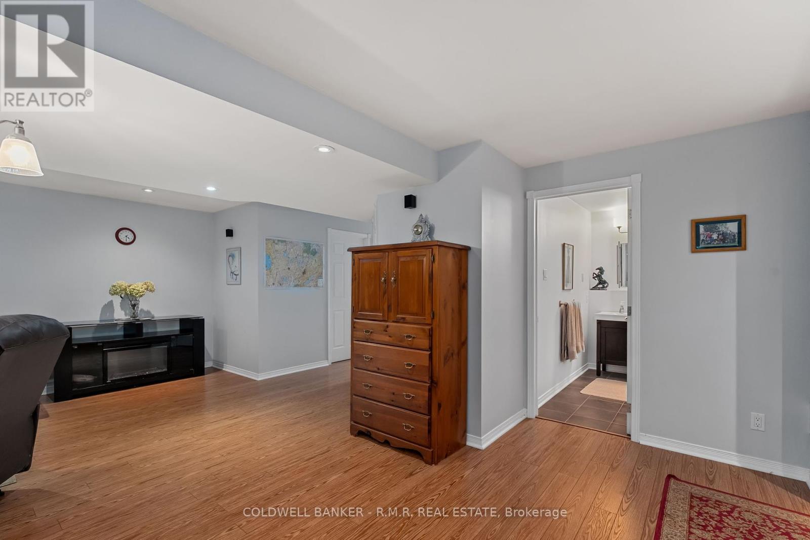 34 John Street, Kawartha Lakes, Ontario  K0M 1A0 - Photo 23 - X12428282