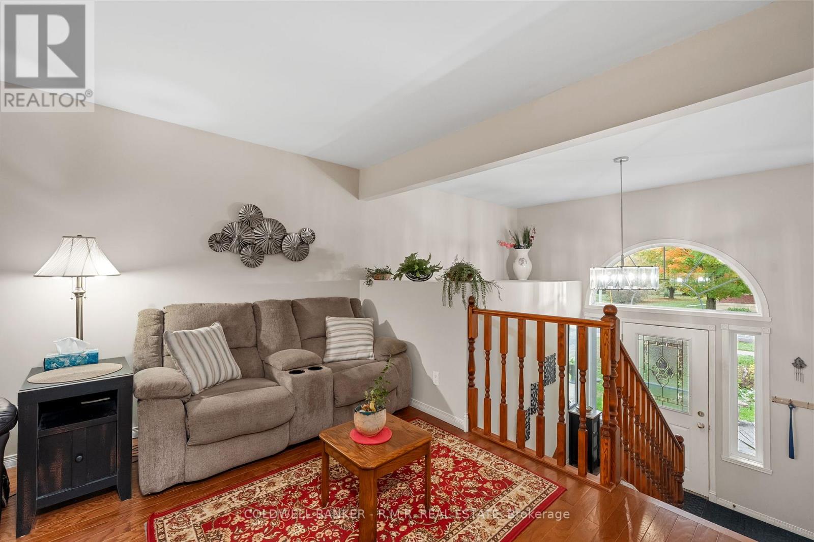 34 John Street, Kawartha Lakes, Ontario  K0M 1A0 - Photo 7 - X12428282