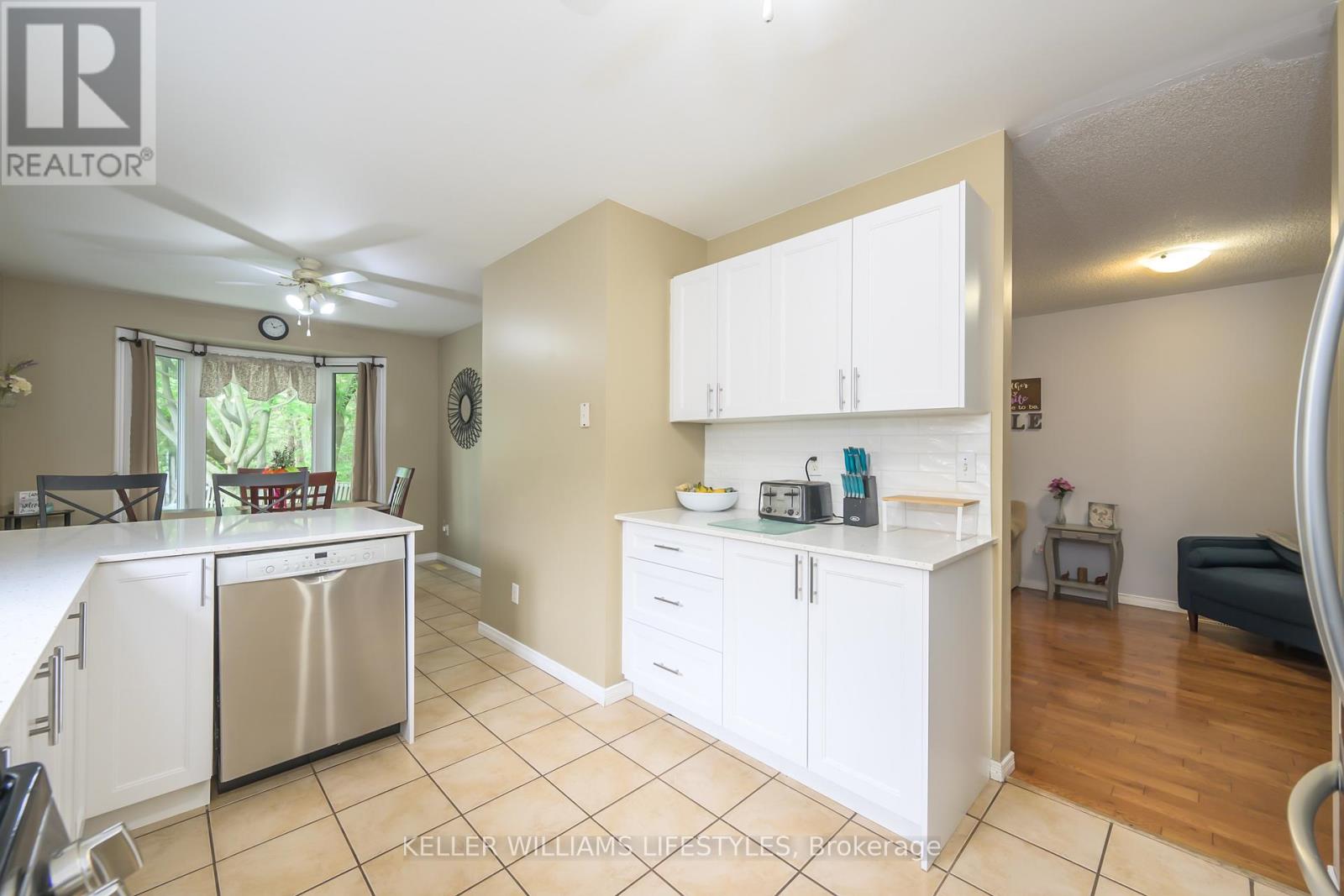 1850 Purcell Drive, London East, Ontario  N5W 6E3 - Photo 10 - X12428176