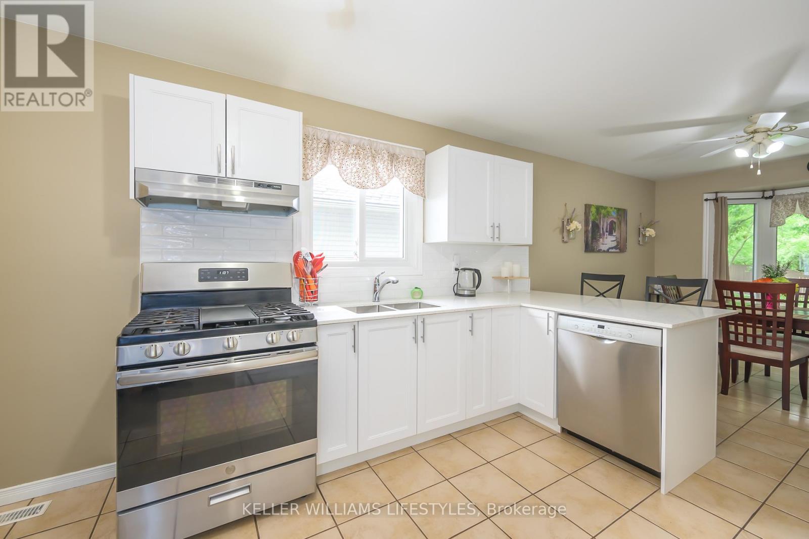 1850 Purcell Drive, London East, Ontario  N5W 6E3 - Photo 11 - X12428176