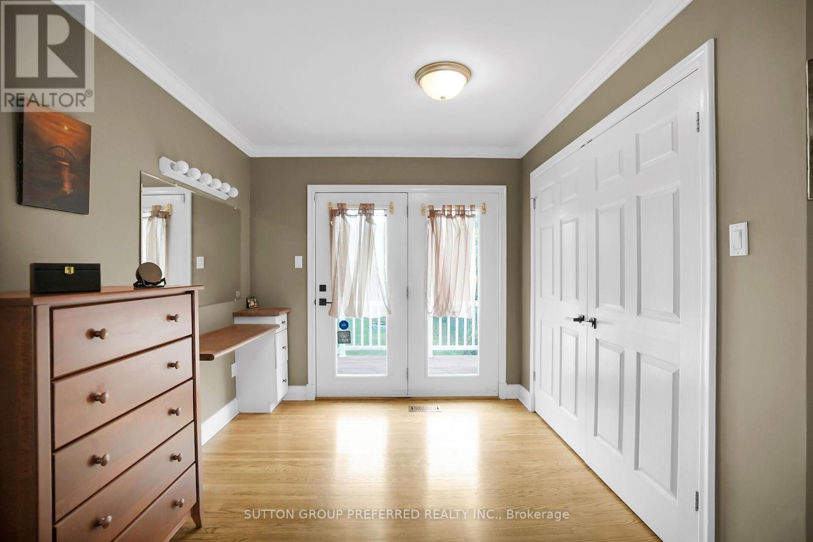 737 Whetter Avenue, London South, Ontario  N6C 2H1 - Photo 18 - X12428227
