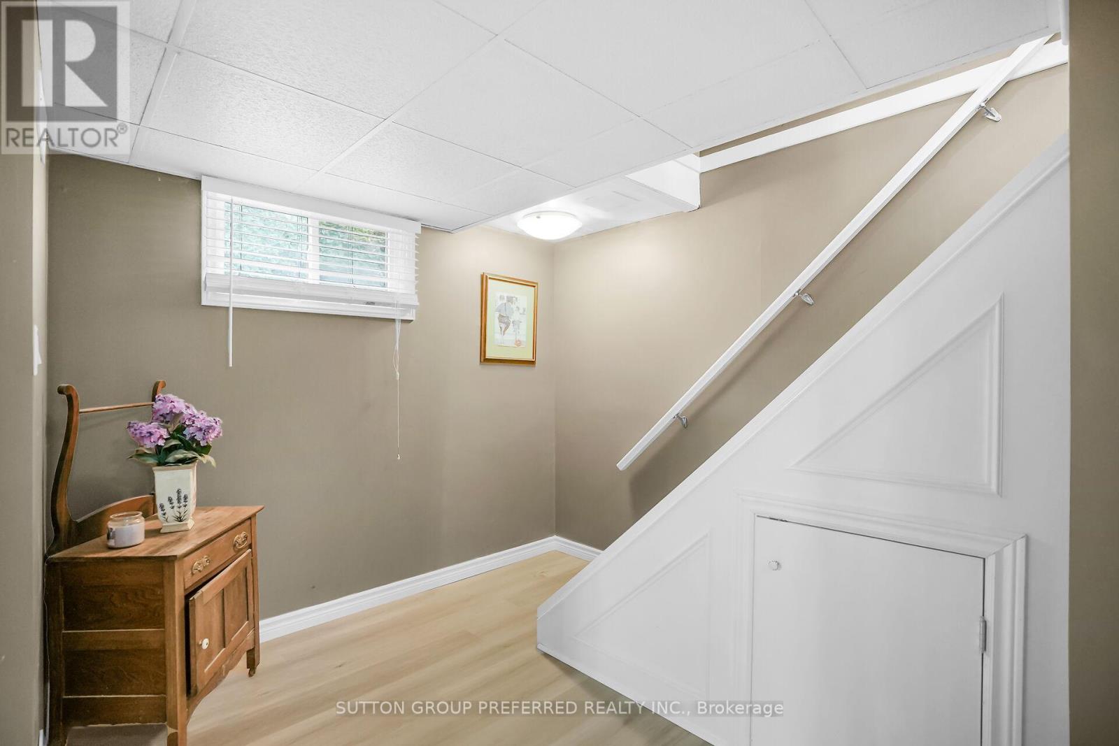 737 Whetter Avenue, London South, Ontario  N6C 2H1 - Photo 25 - X12428227
