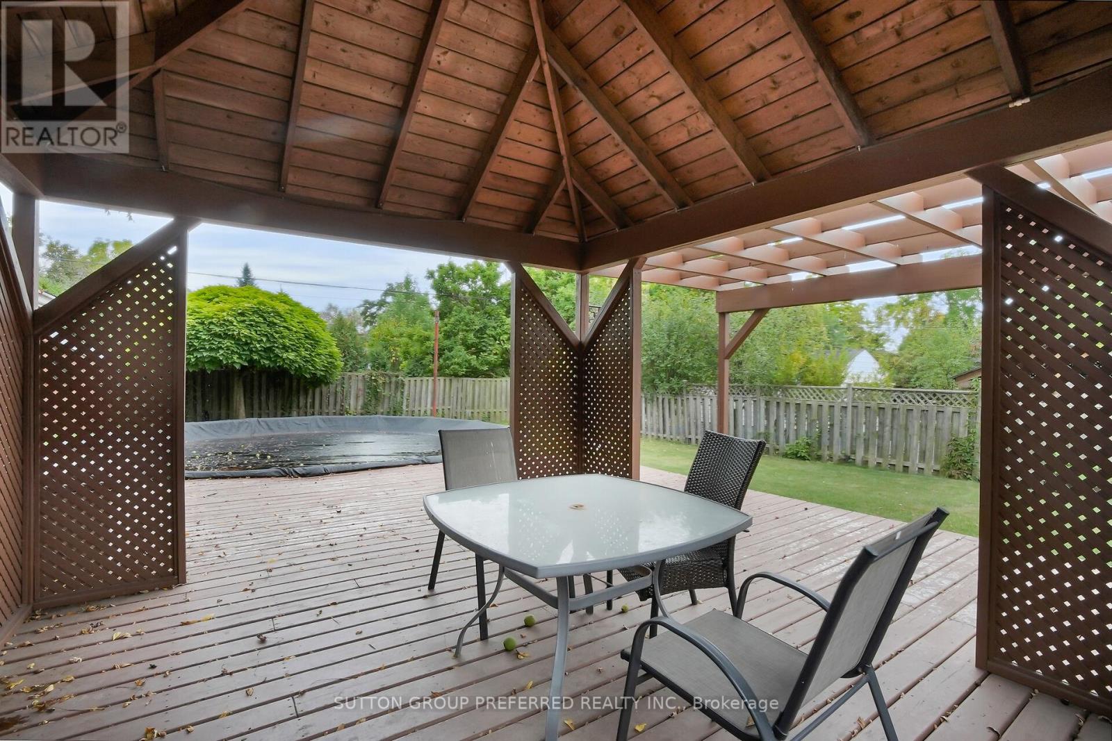 737 Whetter Avenue, London South, Ontario  N6C 2H1 - Photo 37 - X12428227