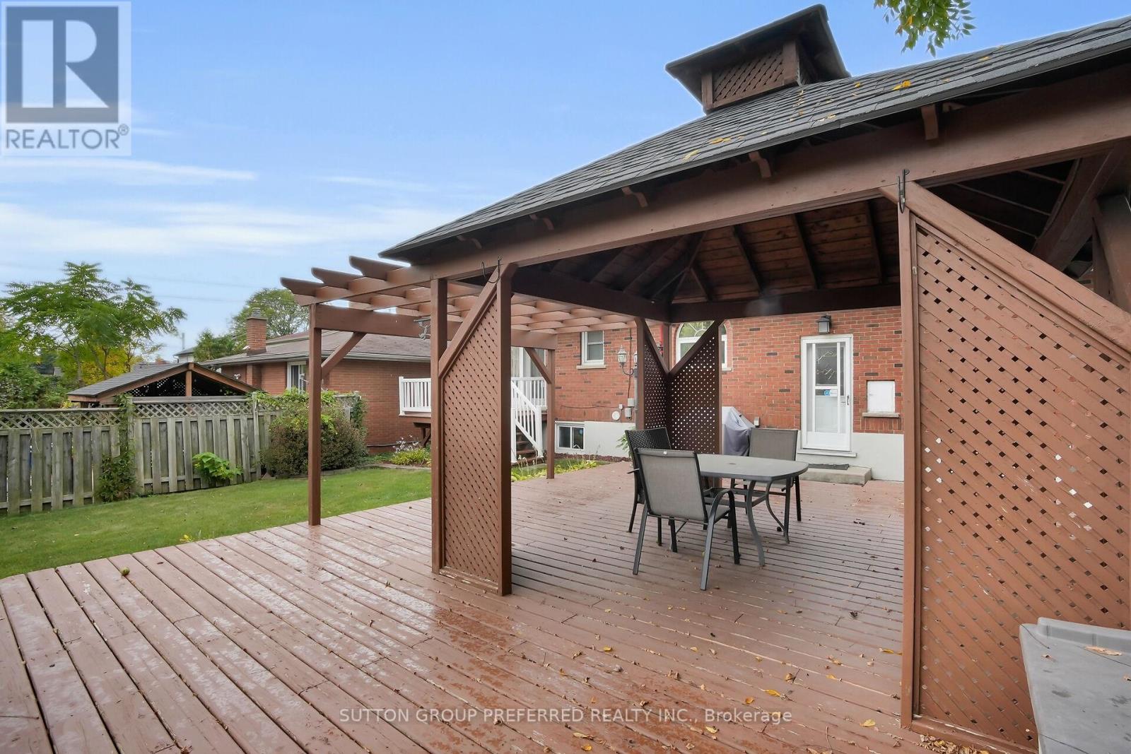 737 Whetter Avenue, London South, Ontario  N6C 2H1 - Photo 39 - X12428227