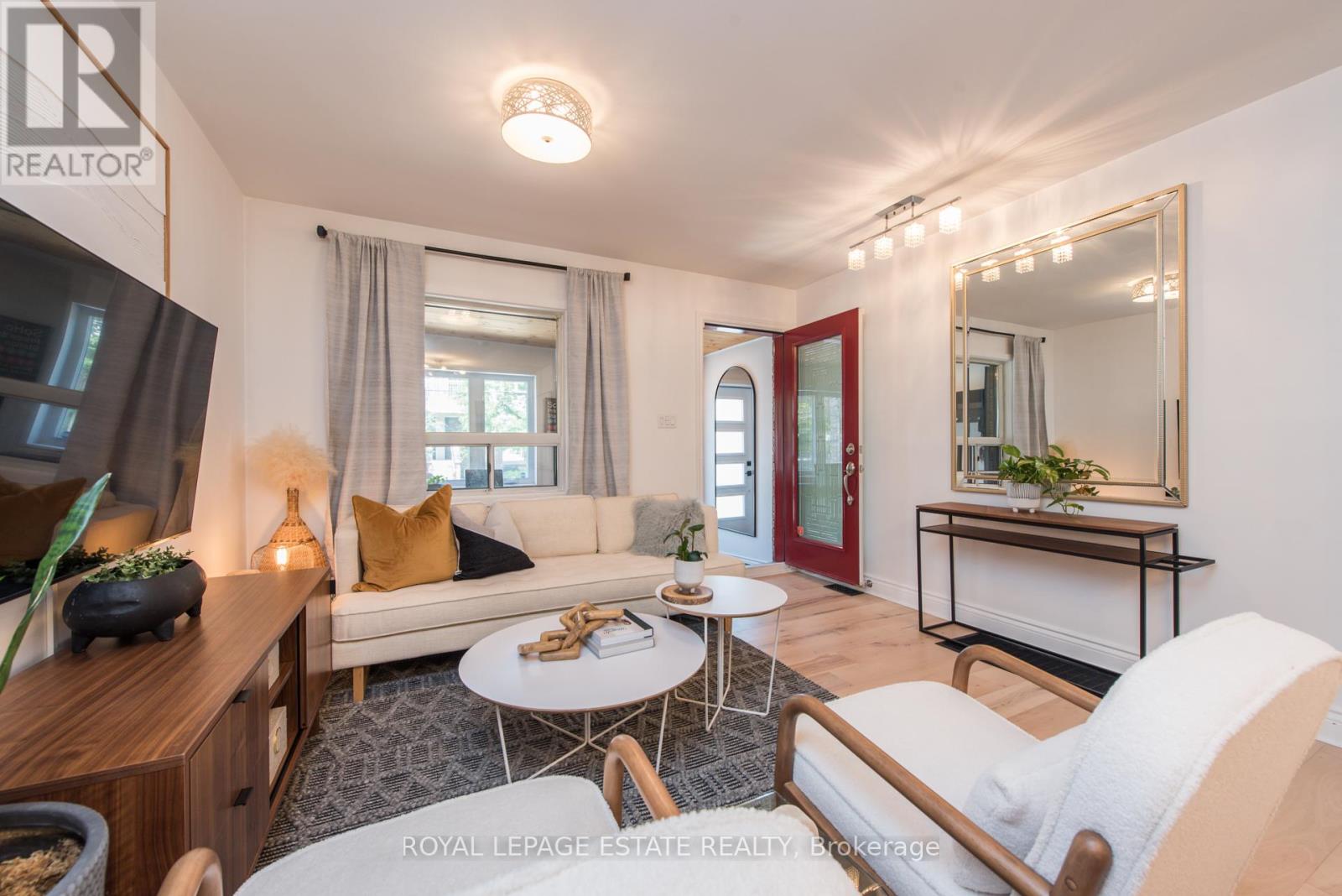 2311 Gerrard Street E, Toronto, Ontario  M4E 2E5 - Photo 10 - E12428130