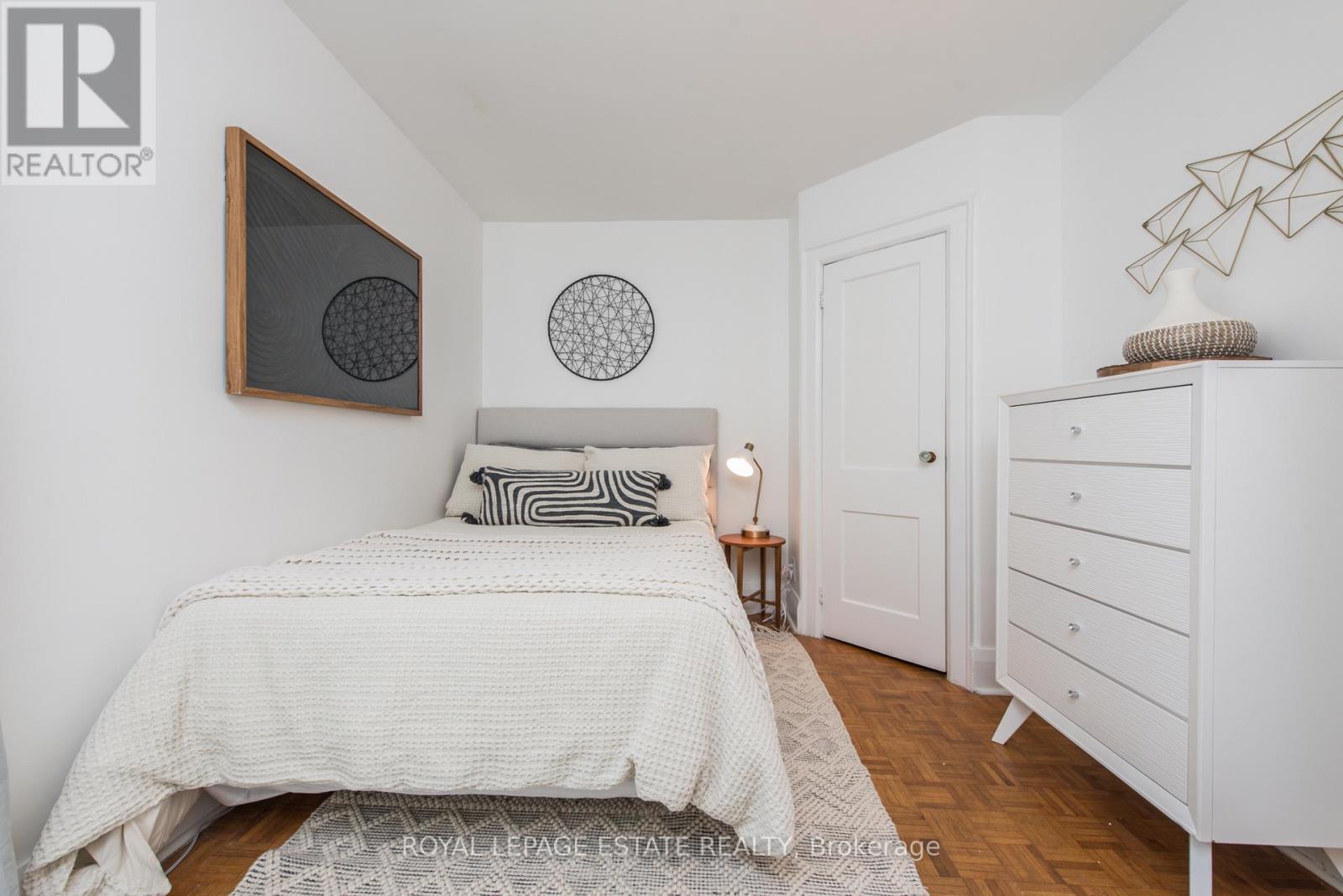 2311 Gerrard Street E, Toronto, Ontario  M4E 2E5 - Photo 18 - E12428130
