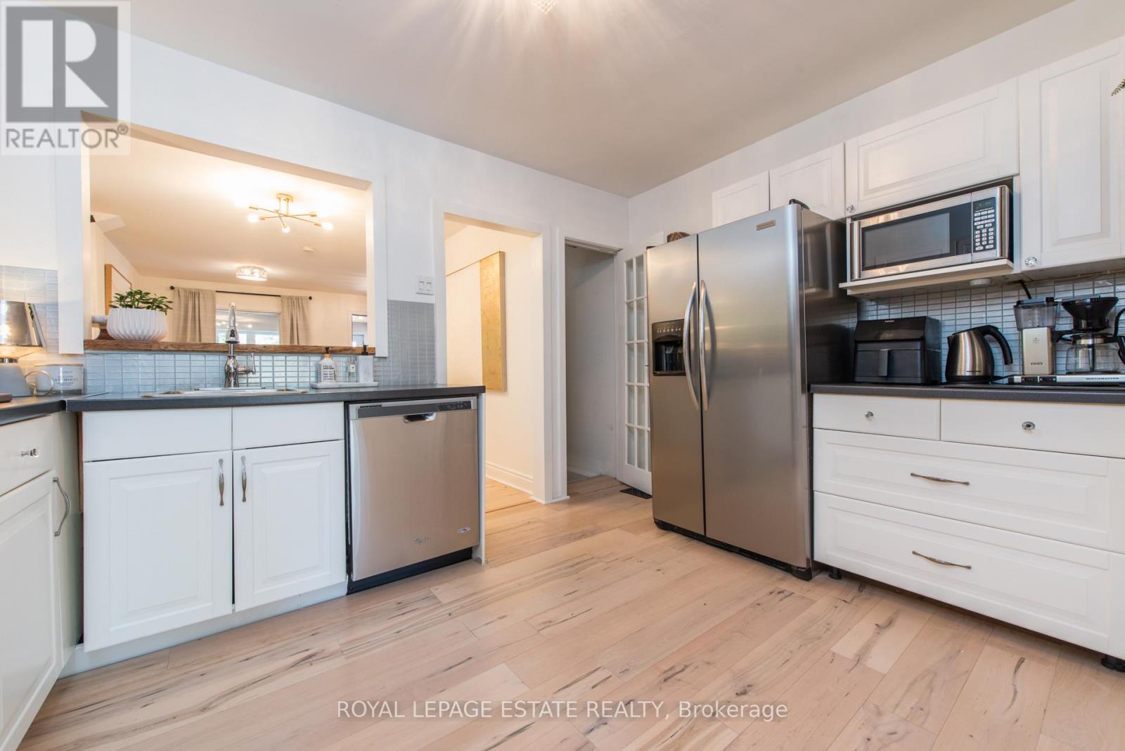 2311 Gerrard Street E, Toronto, Ontario  M4E 2E5 - Photo 34 - E12428130