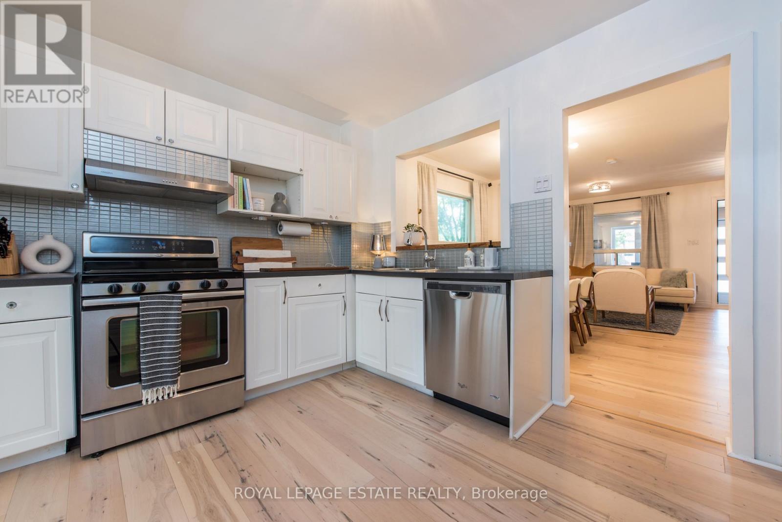 2311 Gerrard Street E, Toronto, Ontario  M4E 2E5 - Photo 35 - E12428130