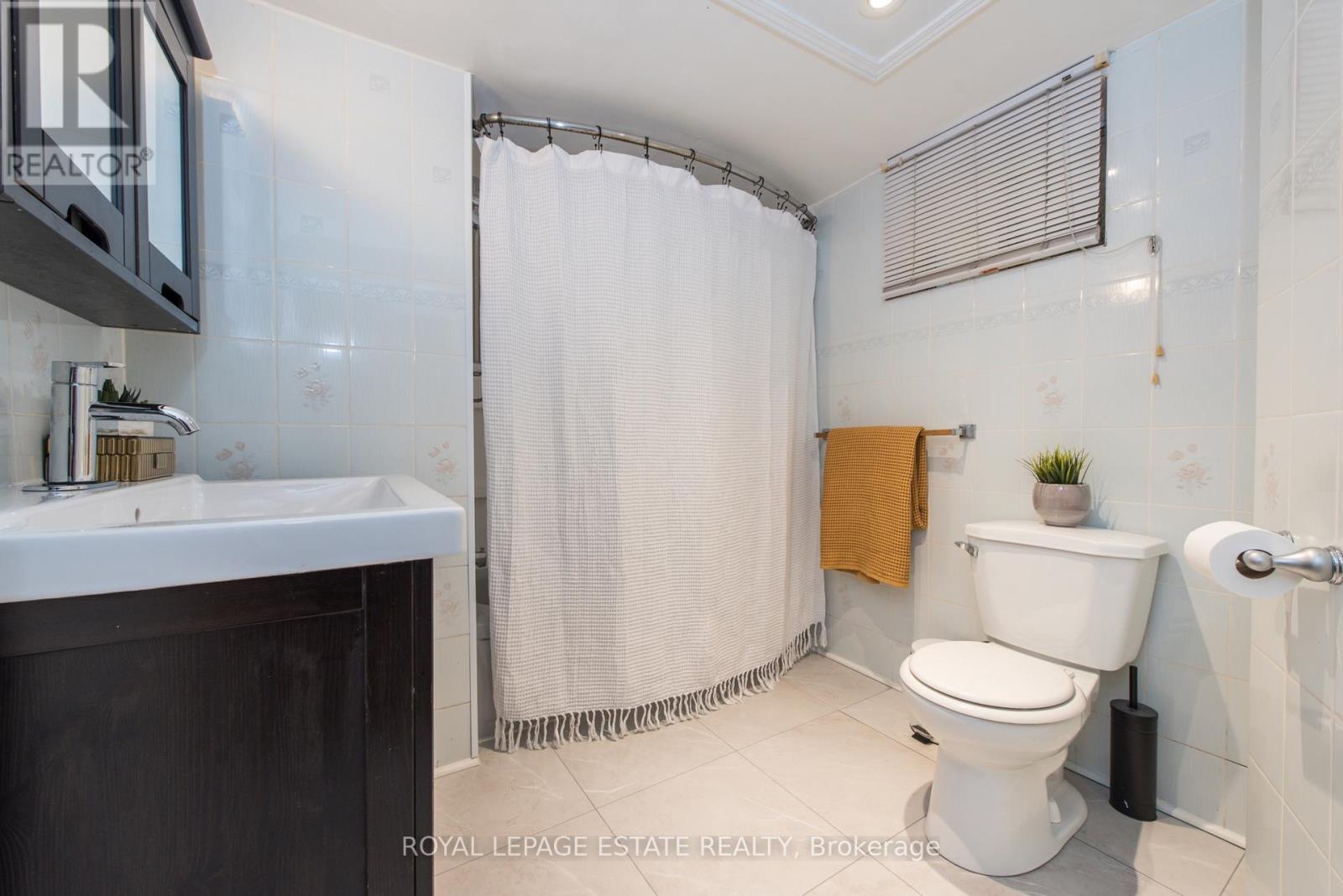 2311 Gerrard Street E, Toronto, Ontario  M4E 2E5 - Photo 46 - E12428130