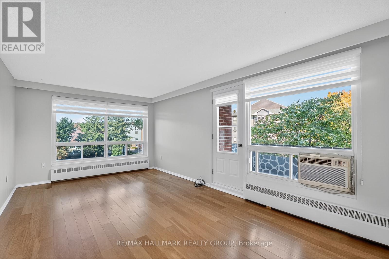 304 - 915 Elmsmere Road, Ottawa, Ontario  K1J 8H8 - Photo 14 - X12428304