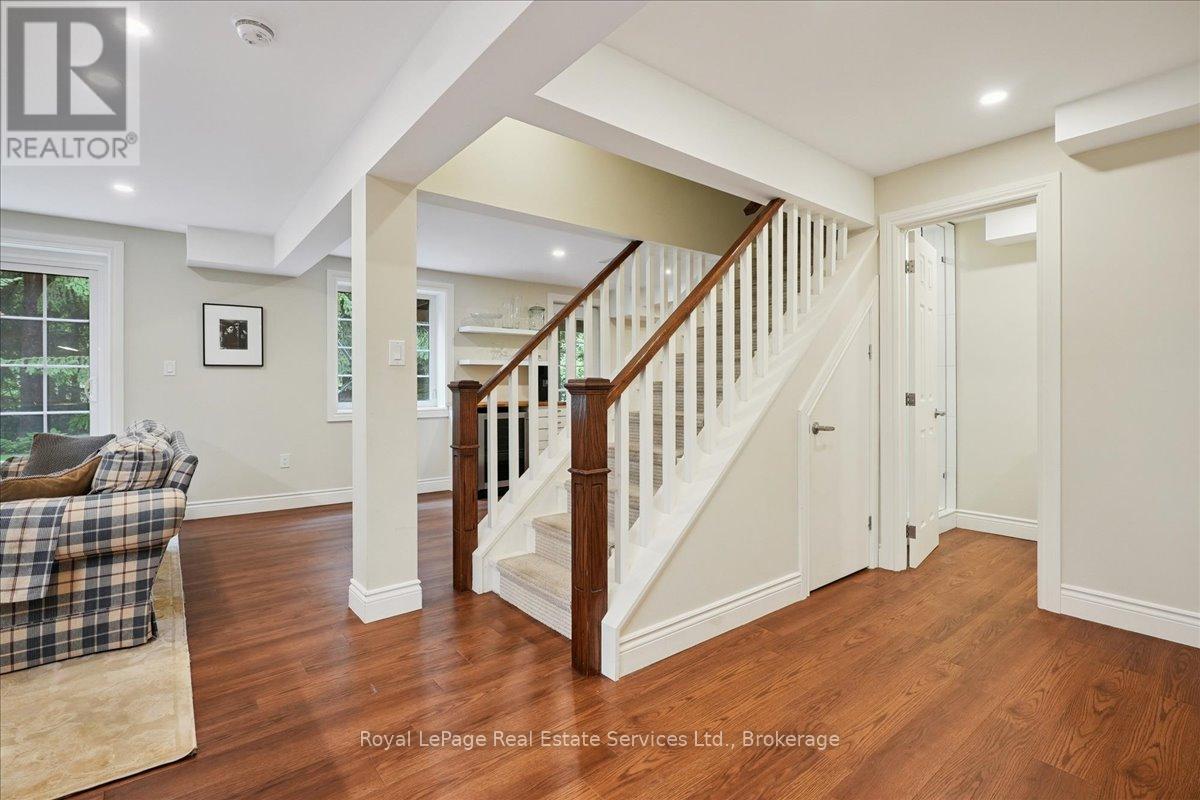 215 Weldon Avenue, Oakville, Ontario  L6K 2H9 - Photo 19 - W12428242