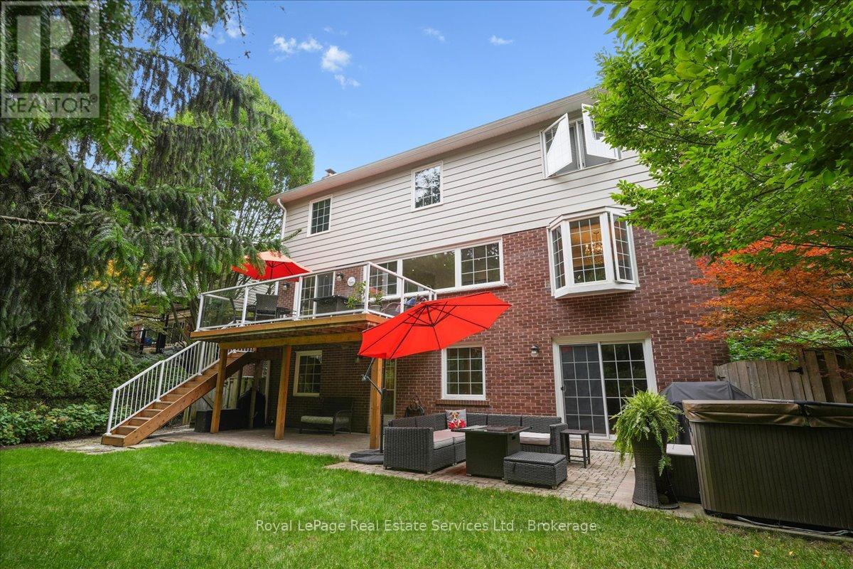 215 Weldon Avenue, Oakville, Ontario  L6K 2H9 - Photo 23 - W12428242