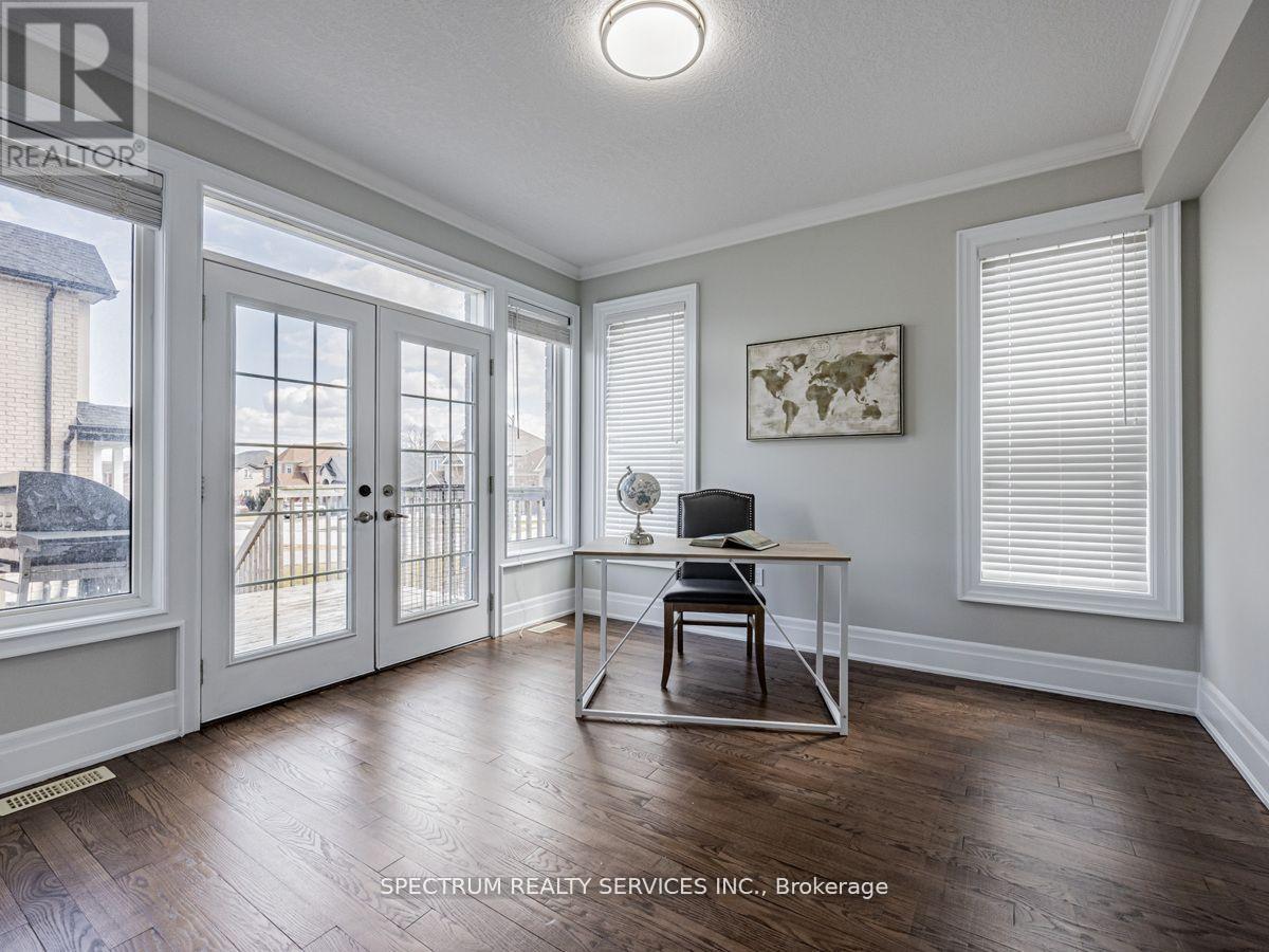 1949 Jans Boulevard, Innisfil, Ontario  L9S 0L2 - Photo 10 - N12428089