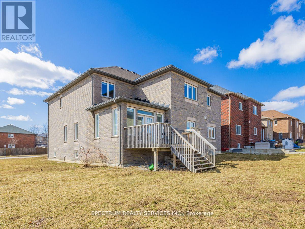 1949 Jans Boulevard, Innisfil, Ontario  L9S 0L2 - Photo 29 - N12428089