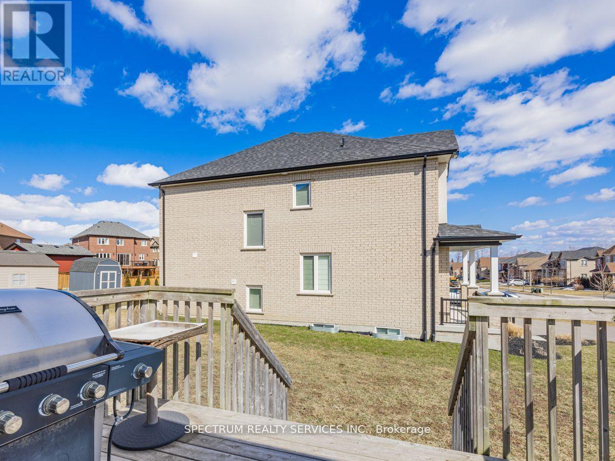 1949 Jans Boulevard, Innisfil, Ontario  L9S 0L2 - Photo 31 - N12428089