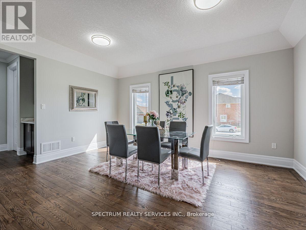 1949 Jans Boulevard, Innisfil, Ontario  L9S 0L2 - Photo 8 - N12428089