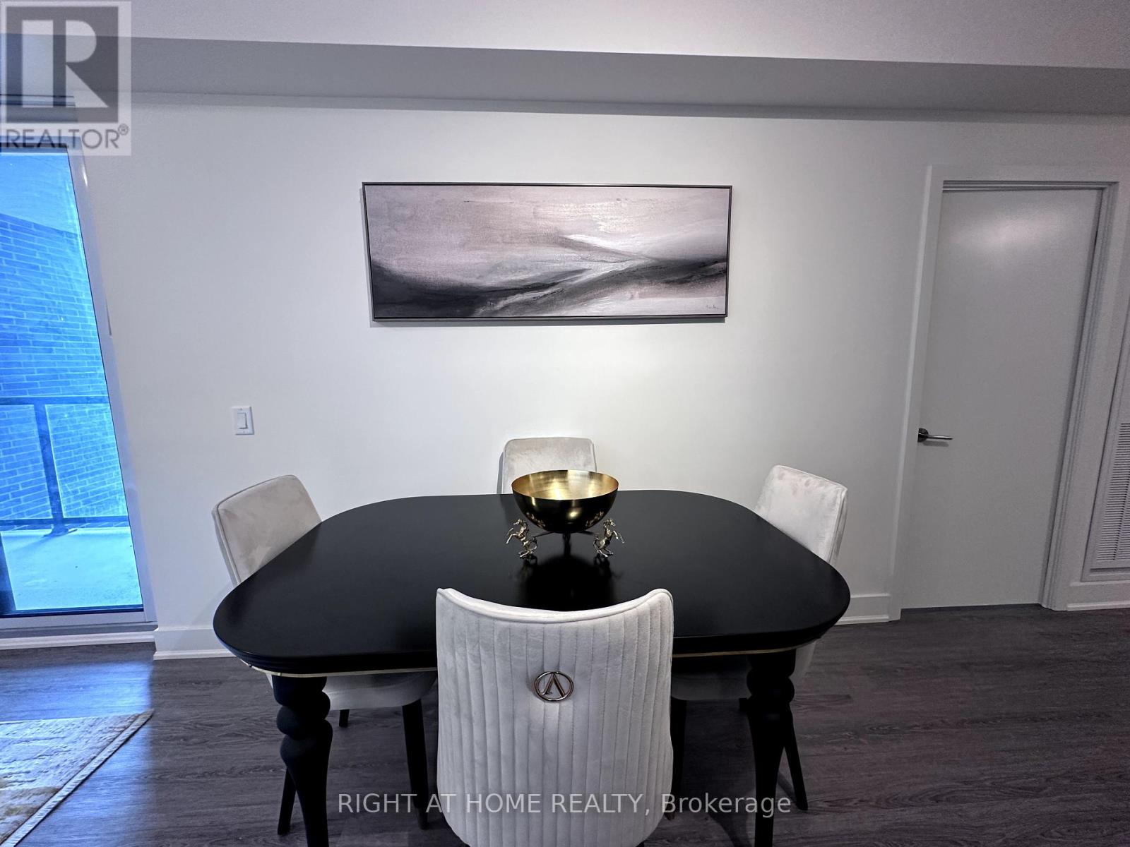 422 - 185 Deerfield Road, Newmarket, Ontario  L3Y 0G7 - Photo 15 - N12428098