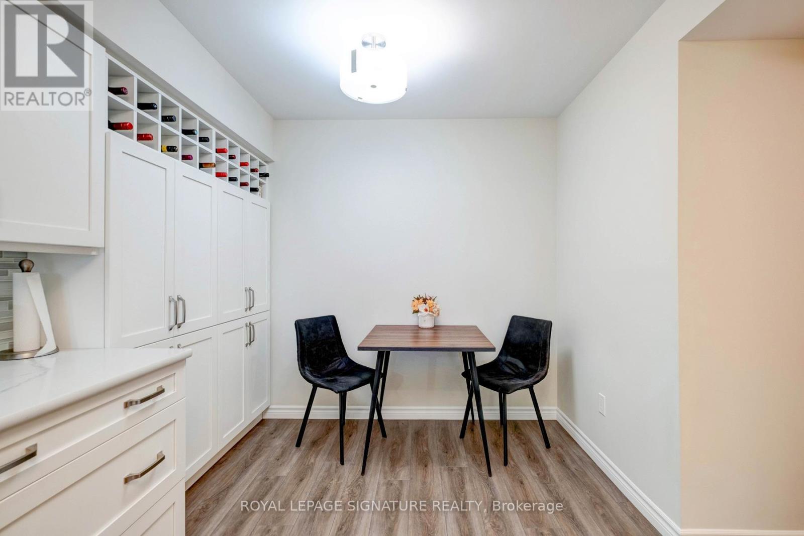 422 - 25 Austin Drive, Markham, Ontario  L3R 8H4 - Photo 11 - N12428104
