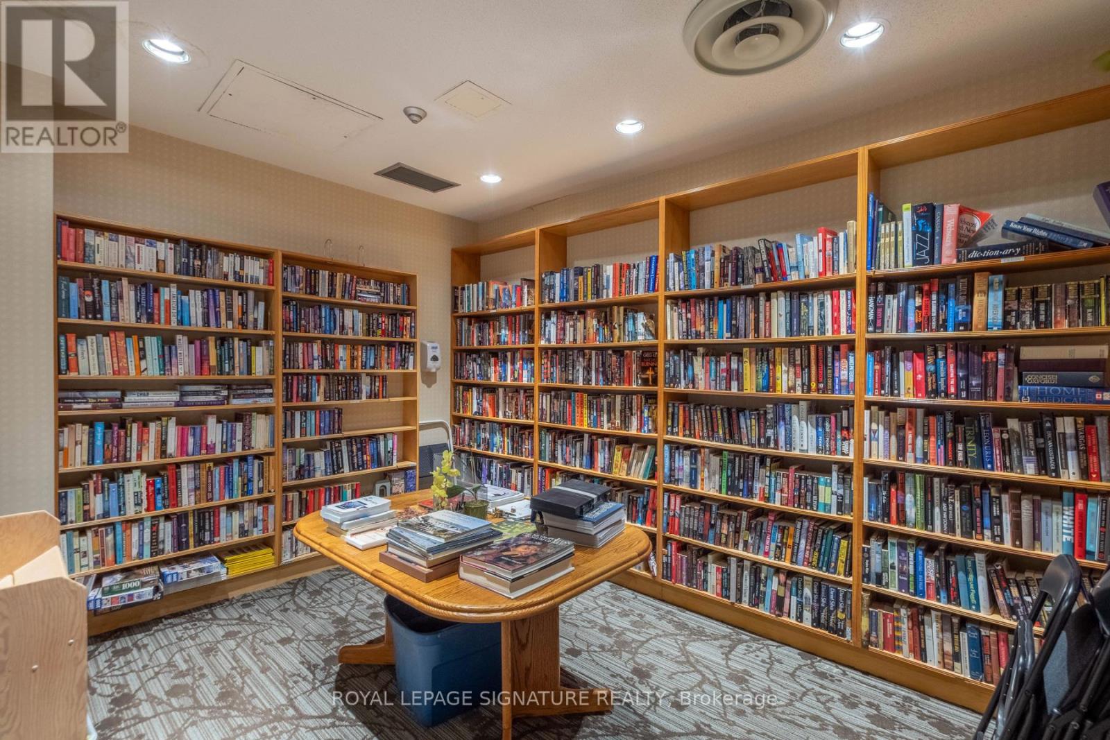 422 - 25 Austin Drive, Markham, Ontario  L3R 8H4 - Photo 26 - N12428104