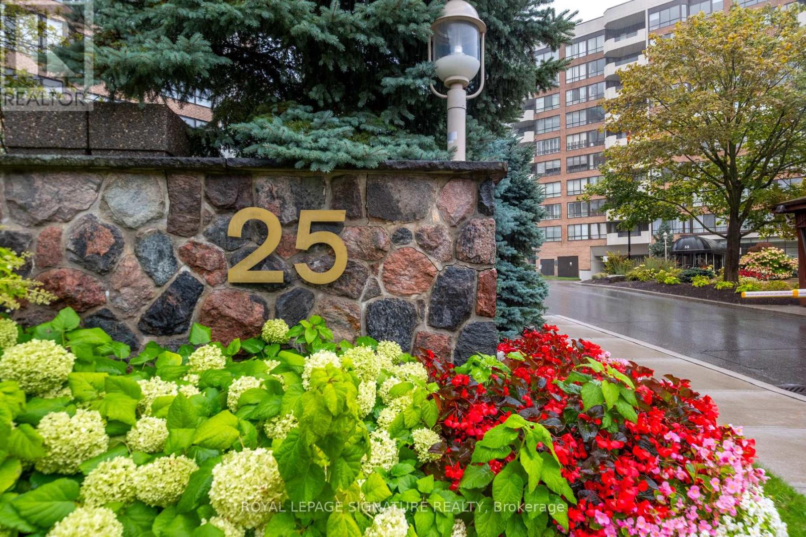 422 - 25 Austin Drive, Markham, Ontario  L3R 8H4 - Photo 36 - N12428104