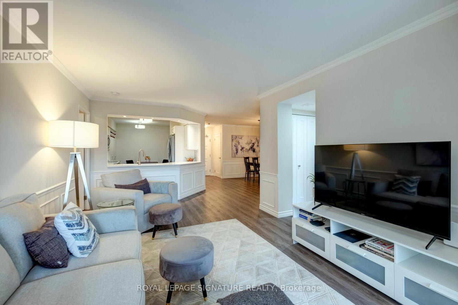 422 - 25 Austin Drive, Markham, Ontario  L3R 8H4 - Photo 6 - N12428104