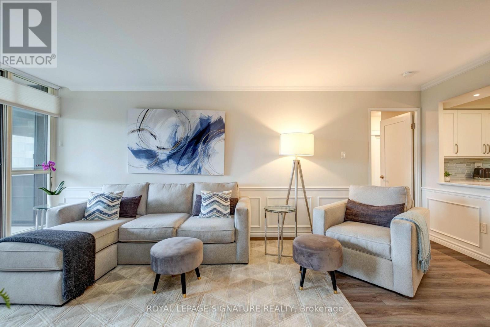 422 - 25 Austin Drive, Markham, Ontario  L3R 8H4 - Photo 7 - N12428104