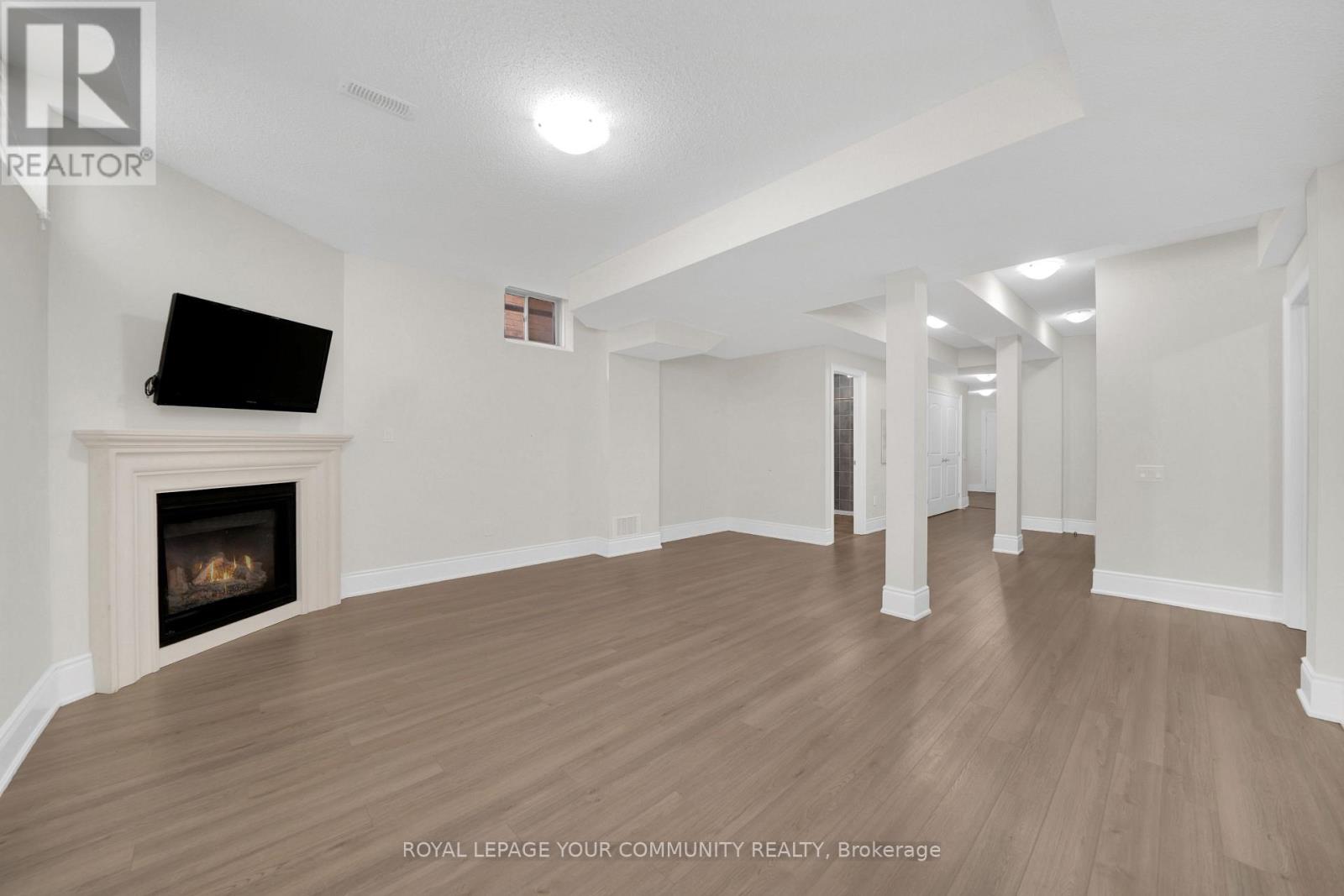 61 Ross Vennare Crescent, Vaughan, Ontario  L4H 4N2 - Photo 39 - N12428151