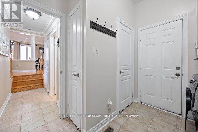 40 Barberry Crescent, Richmond Hill, Ontario  L4E 4S4 - Photo 14 - N12428152