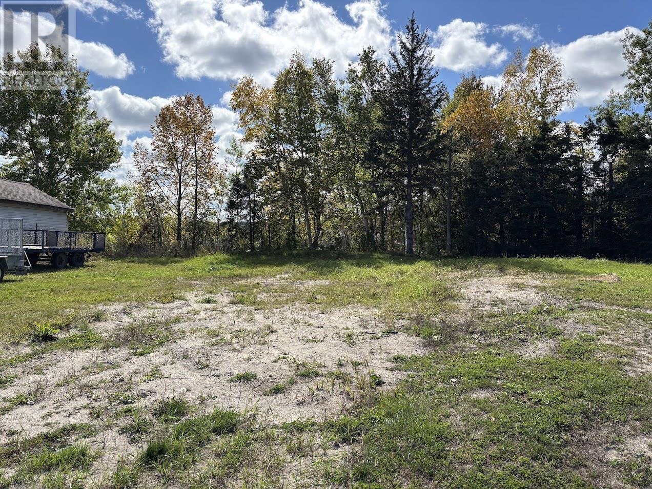 5 Kinglet Pl, Manitouwadge, Ontario  P0T 2C0 - Photo 2 - TB253068