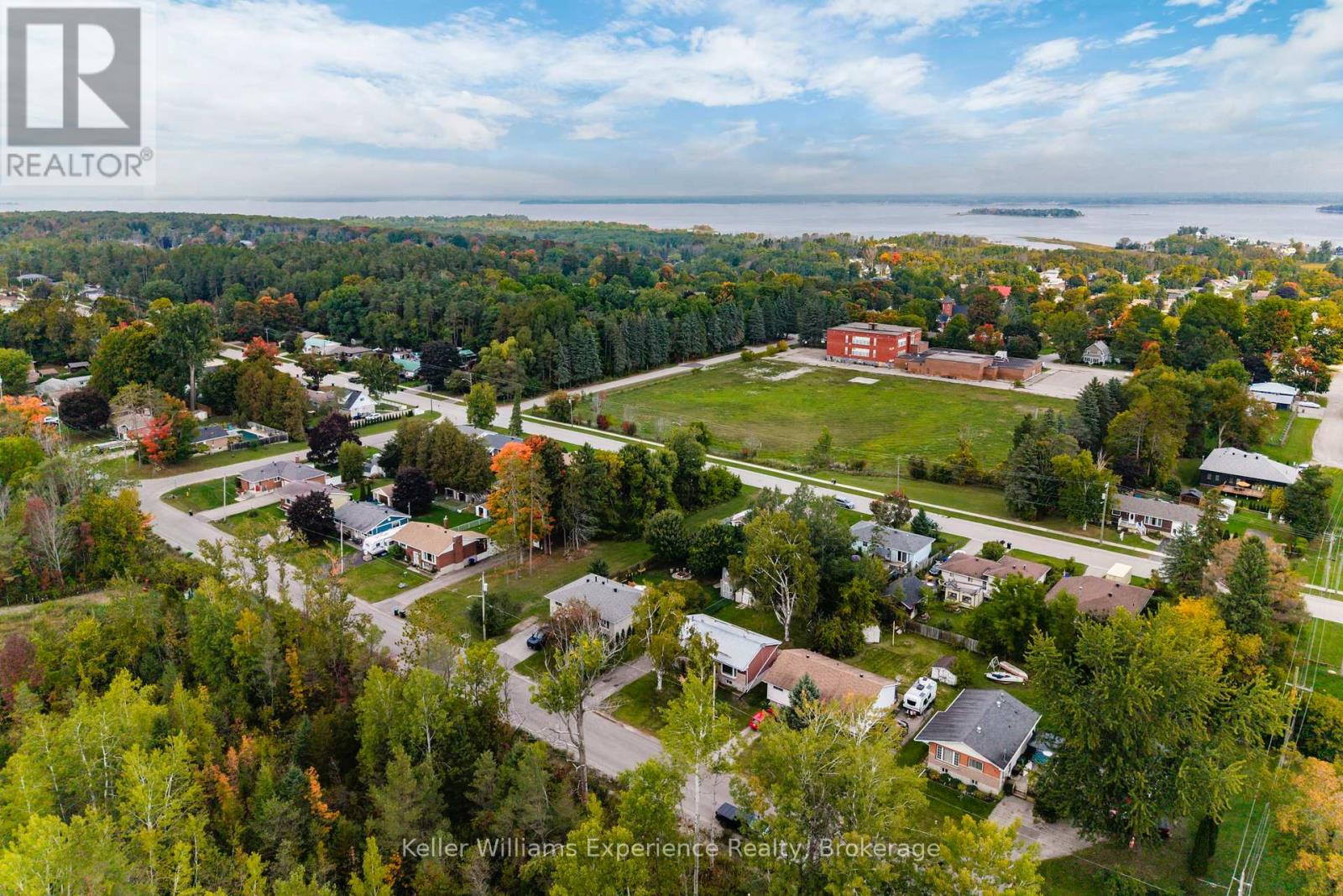 739 Ninth Avenue, Tay, Ontario  L0K 1R0 - Photo 5 - S12428253