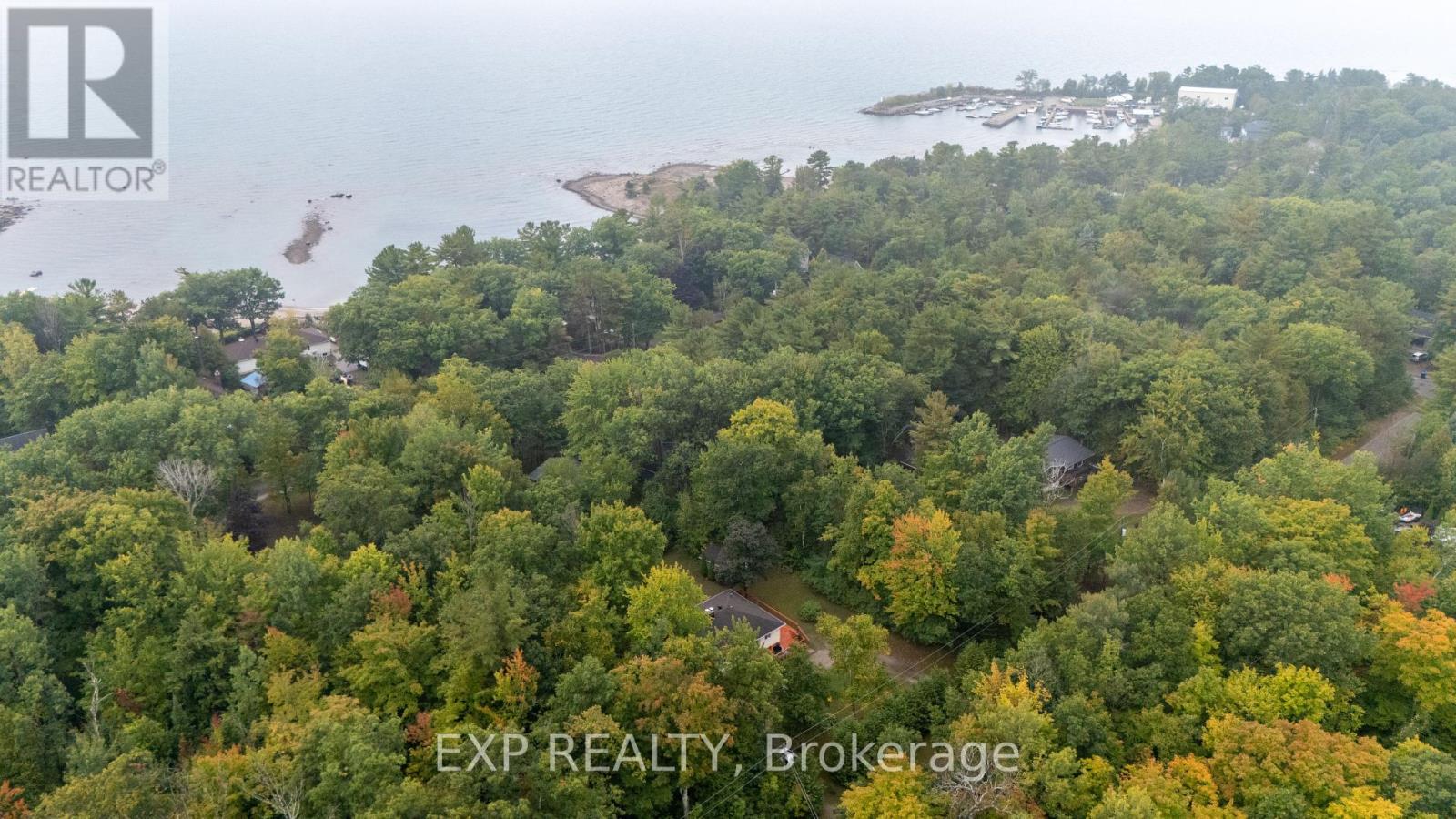 34 Staglir Drive, Tiny, Ontario  L9M 0H2 - Photo 3 - S12428085