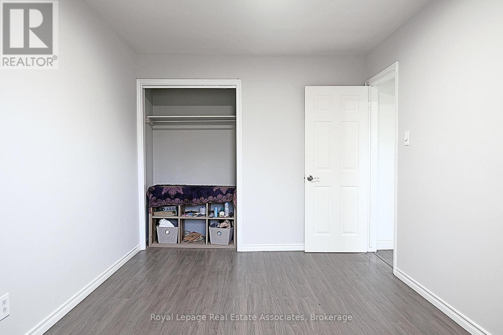 656 Oak Street, Collingwood, Ontario  L9Y 2Z8 - Photo 13 - S12428108