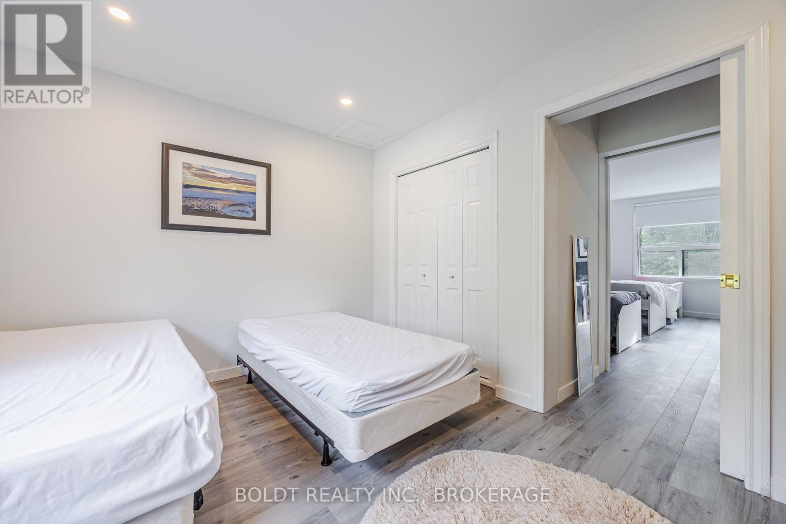 720 Niagara Street, St. Catharines (Bunting/linwell), Ontario  L2M 3R9 - Photo 21 - X12428234