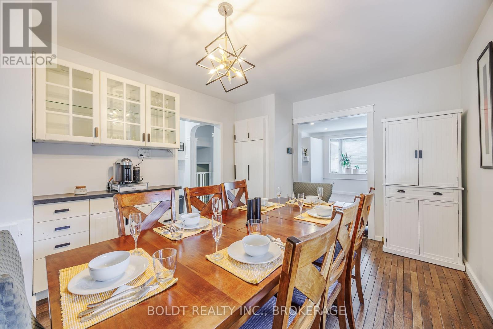 720 Niagara Street, St. Catharines (Bunting/linwell), Ontario  L2M 3R9 - Photo 7 - X12428234