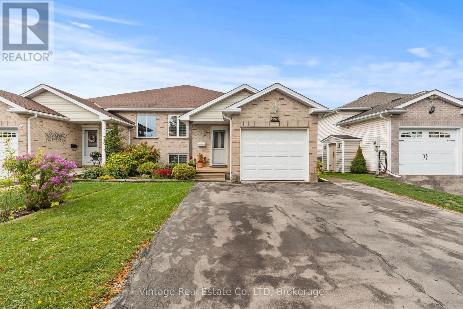 278 Oakcrest Avenue, Welland (West Welland), Ontario  L3C 7K3 - Photo 1 - X12428305
