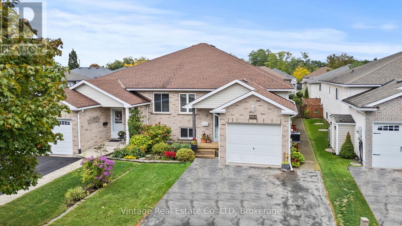 278 Oakcrest Avenue, Welland (West Welland), Ontario  L3C 7K3 - Photo 2 - X12428305