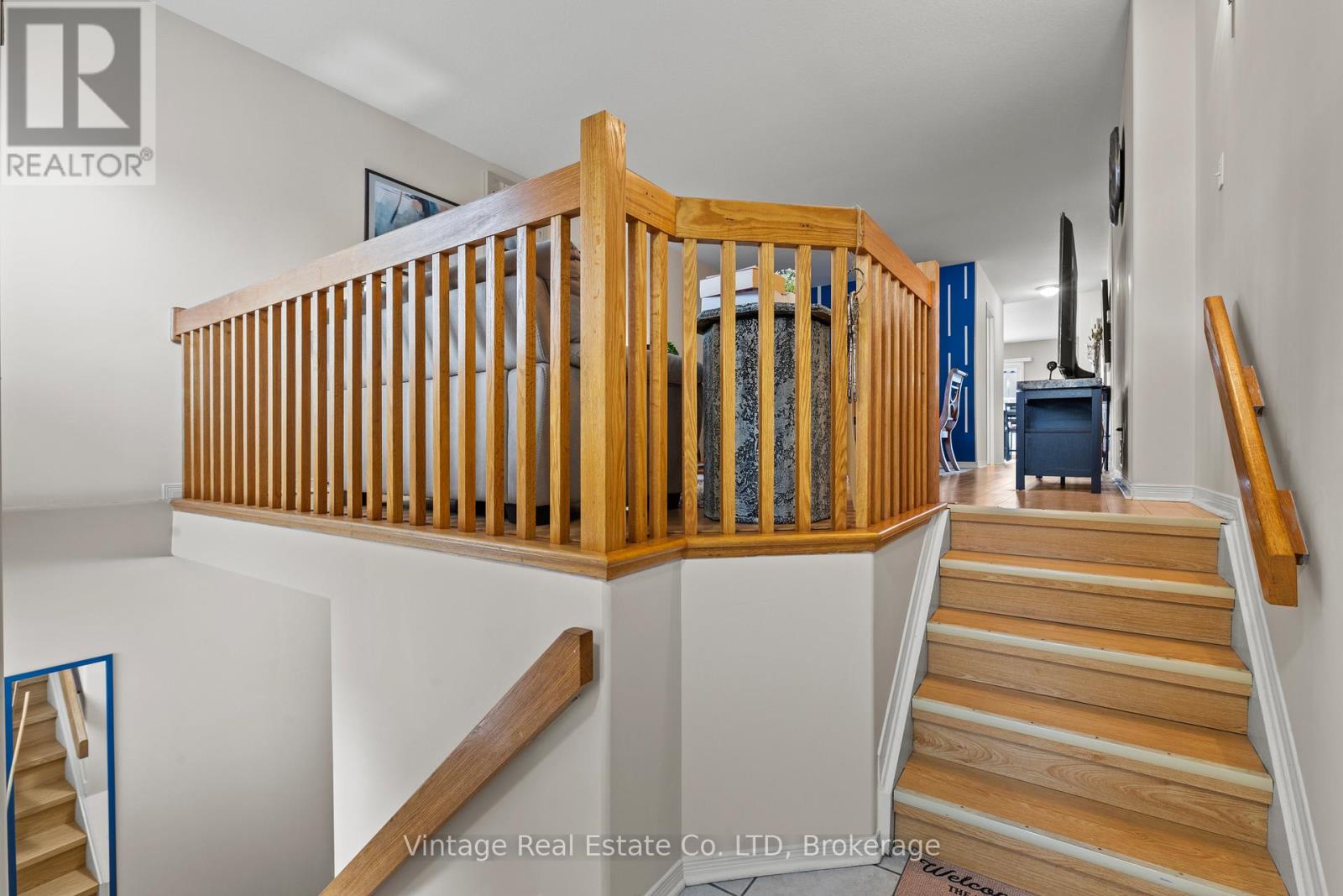 278 Oakcrest Avenue, Welland (West Welland), Ontario  L3C 7K3 - Photo 6 - X12428305