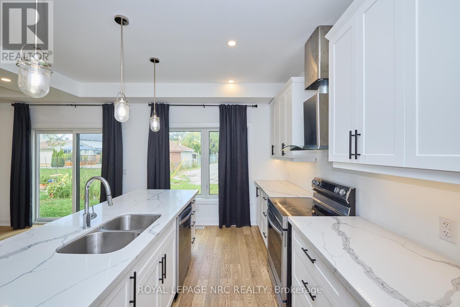 159 Hodgkins Avenue, Thorold, Ontario  L2V 0M6 - Photo 17 - X12428307